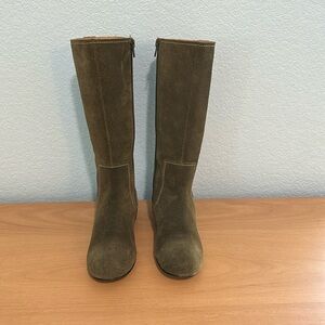 Gorgeous olive boots, girl size 2 1/2. Nordstrom.